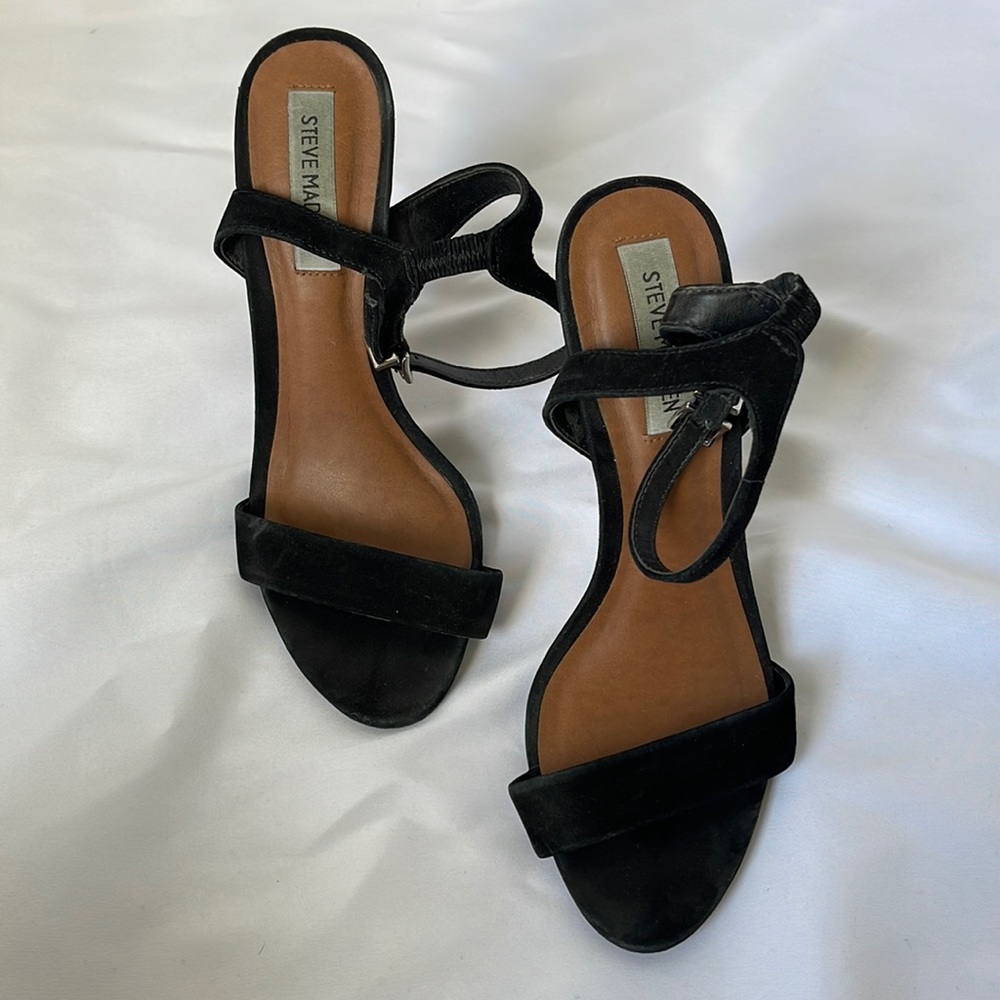 Steve Madden Suede Heels